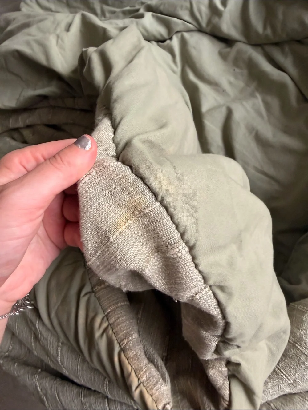 100% cotton Hearth & Hand with Magnolia Comforter Bedding in Olive green QUEEN
